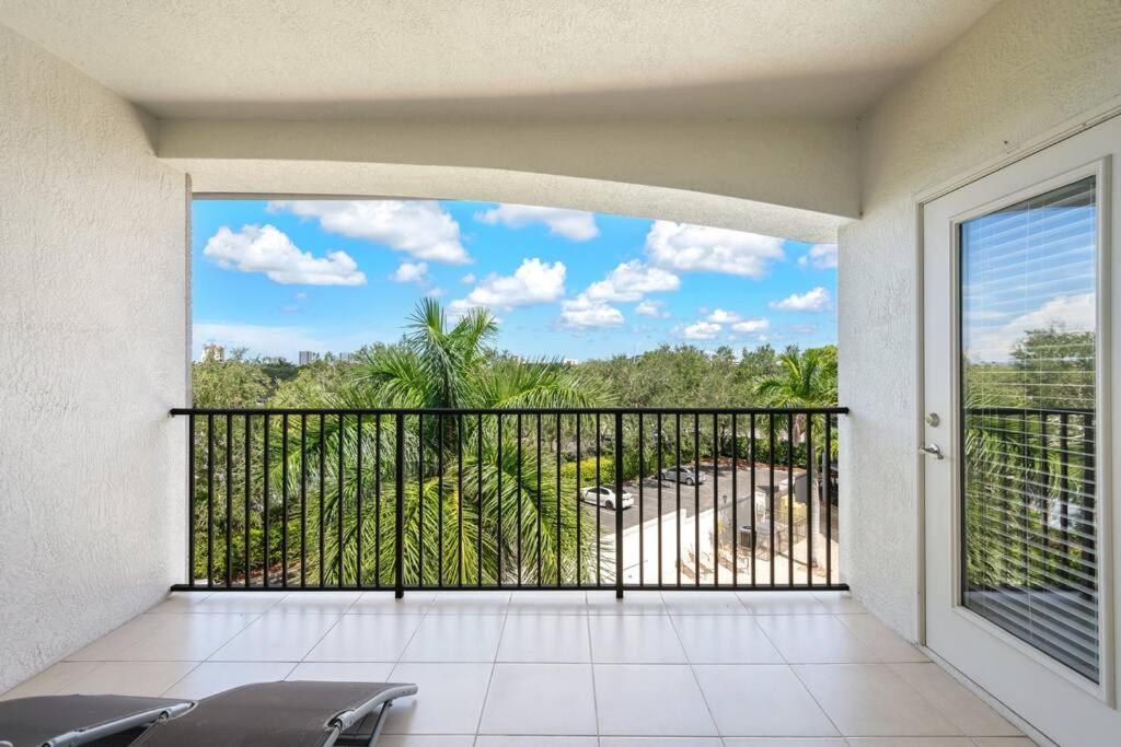 Modern Beach Condo In Central Naples! Esterno foto